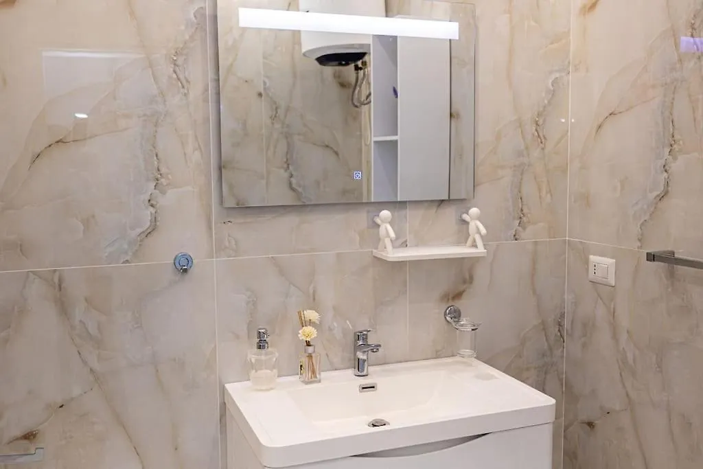 Apartment Cactus Coastal: 1-Bedroom Condo II Vlore
